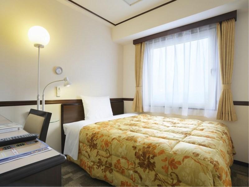 Toyoko Inn Toyama-Eki Shinkansen-Guchi No.2 Exteriör bild